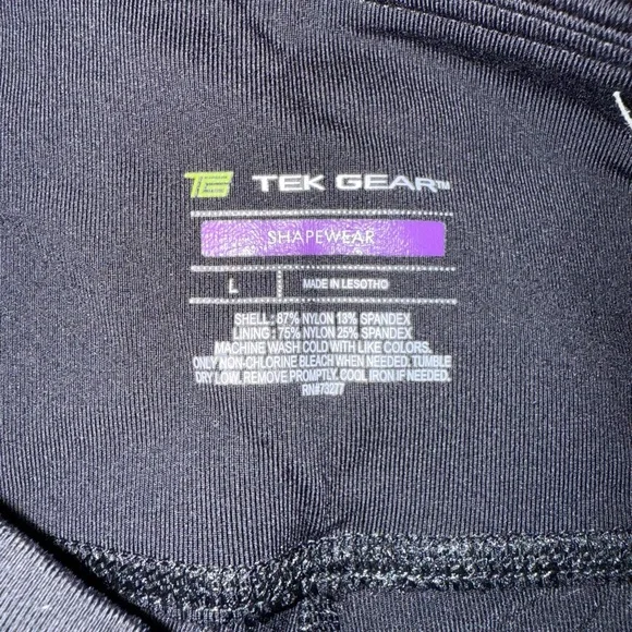 NWT- Tek Gear High-Rise Black Leggings- SZ L - Picture 3 of 6